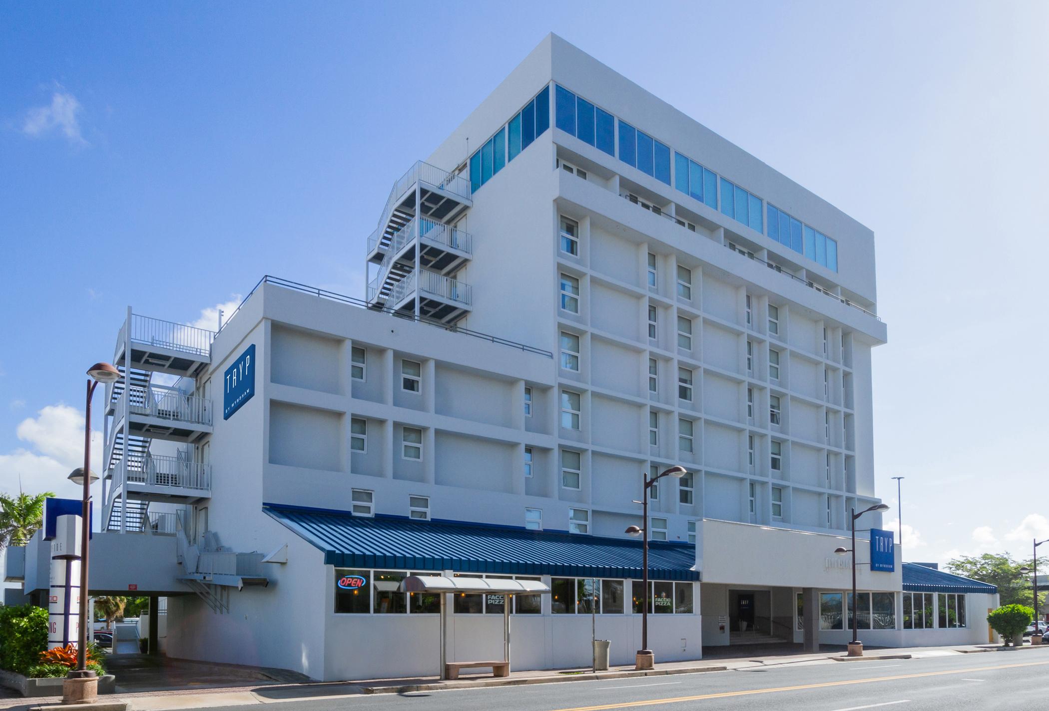 Tryp By Wyndham Isla Verde San Juan Extérieur photo