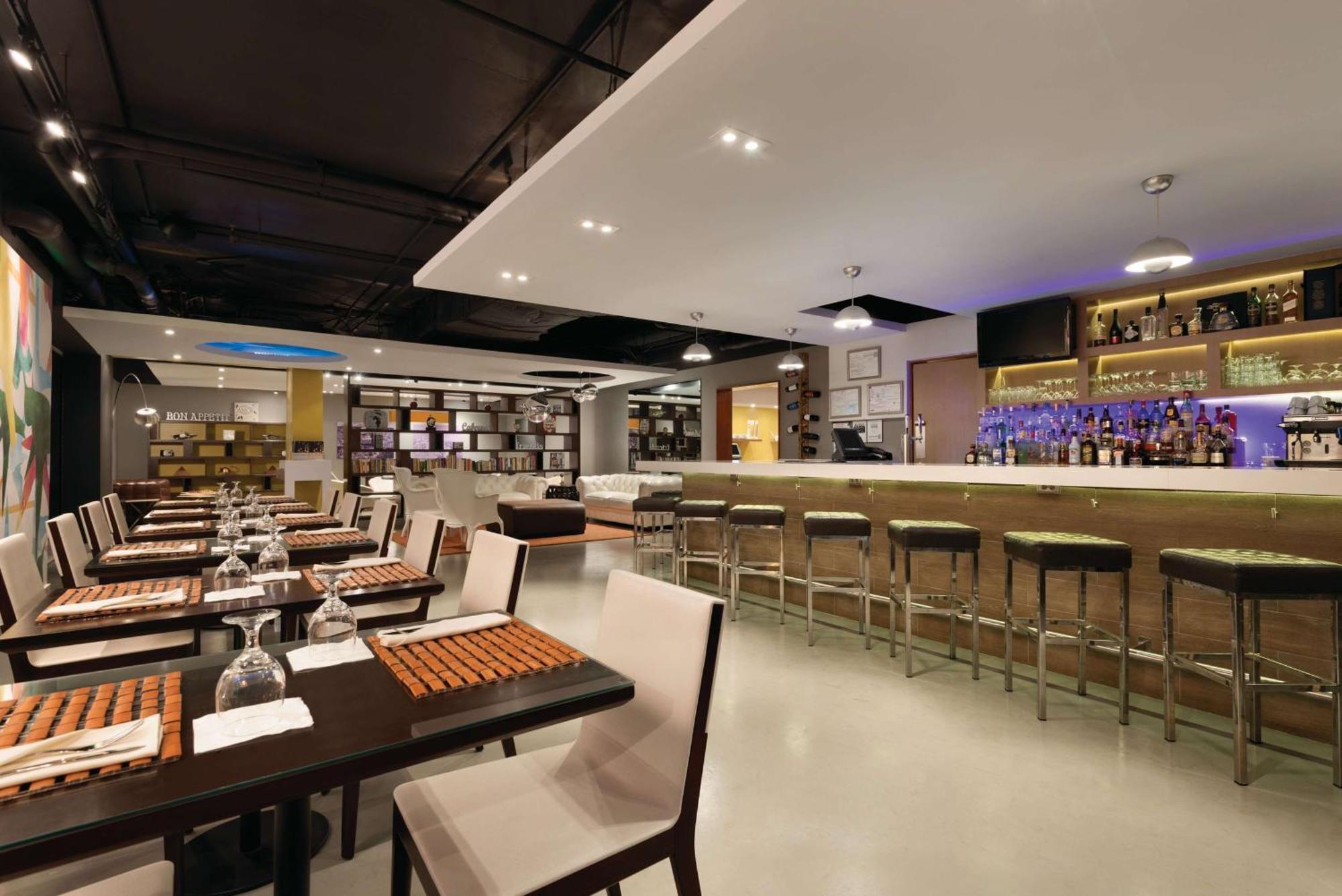Tryp By Wyndham Isla Verde San Juan Extérieur photo