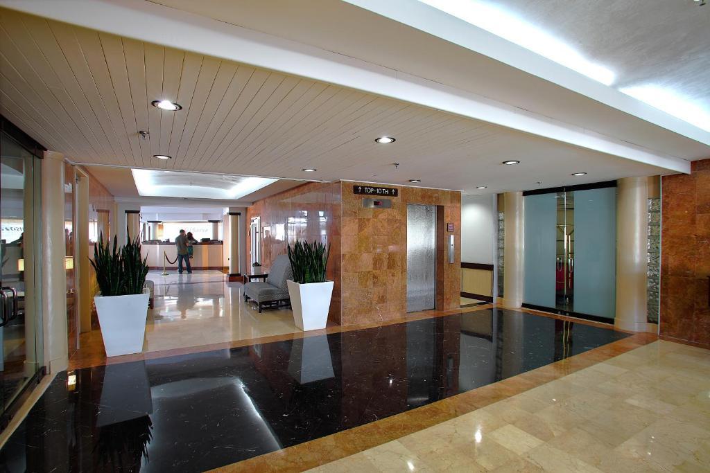 Tryp By Wyndham Isla Verde San Juan Extérieur photo